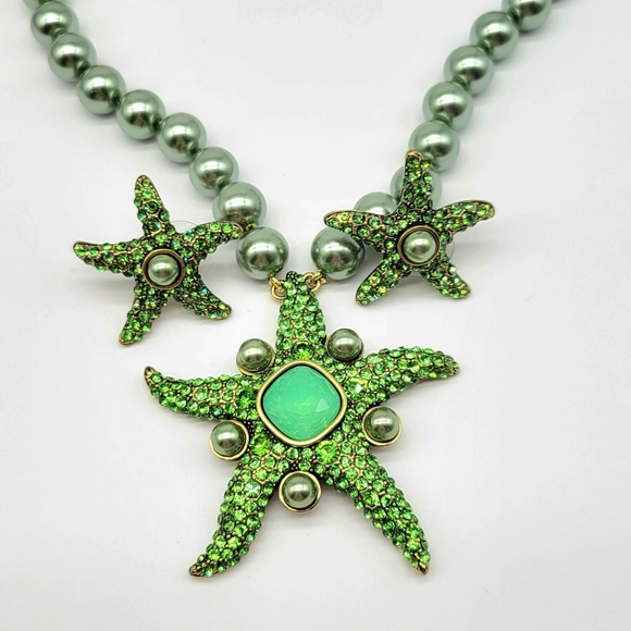 Heidi Daus Peridot Green Swarovski Crystal Starfish Earrings and Necklace Set - Picture 7 of 12